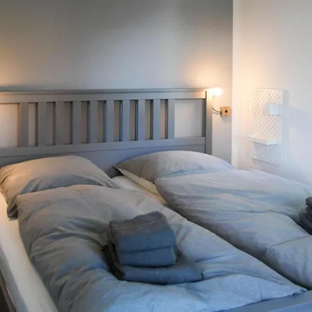 Lachmoewe, Haus An Den Salzwiesen, *